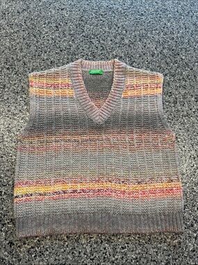 United Colors Of Benetton Gray V-Neck Sweater Vest with Multicolor Stripes